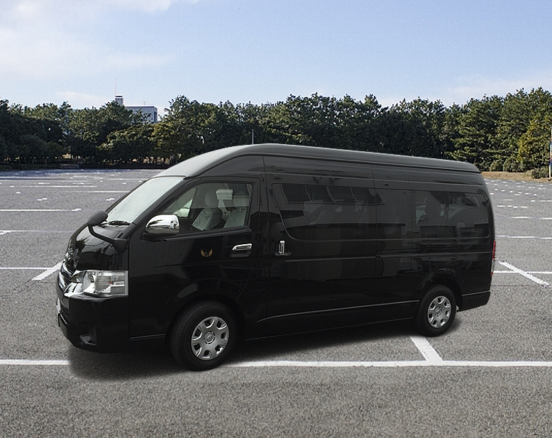 TOYOTA HIACE Grand Cabin